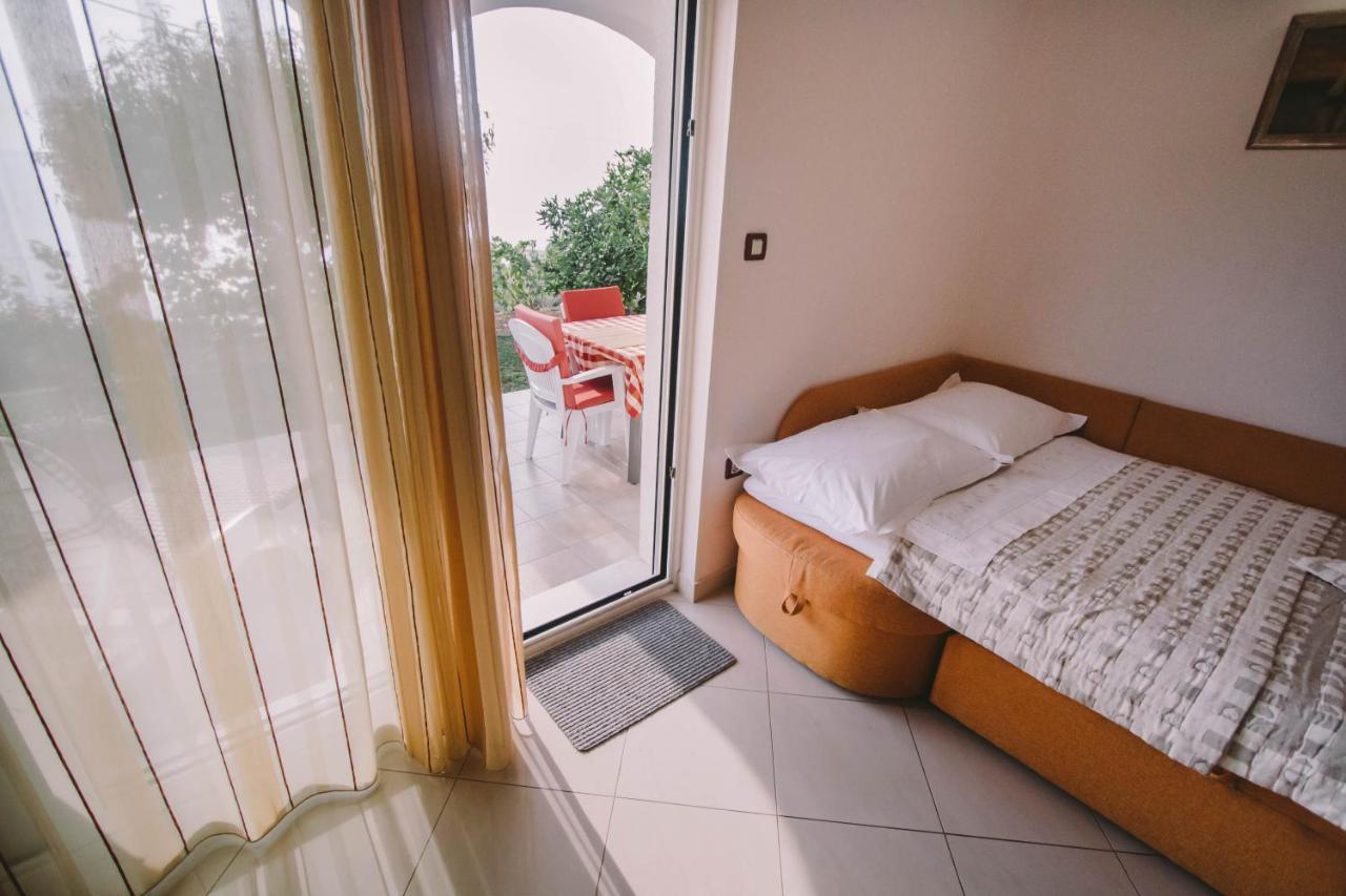Apartments Jasna ポドストラナ エクステリア 写真