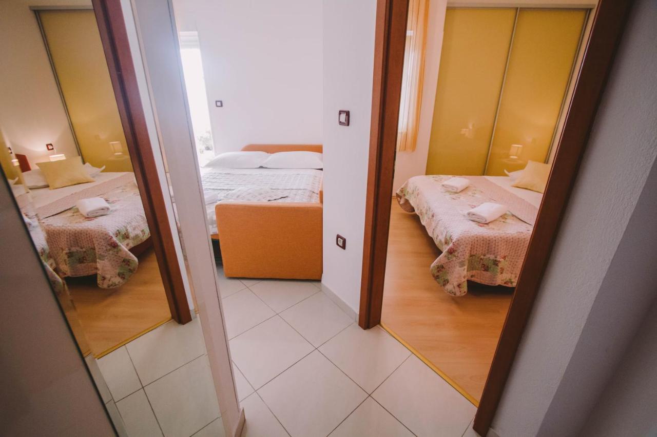 Apartments Jasna ポドストラナ エクステリア 写真