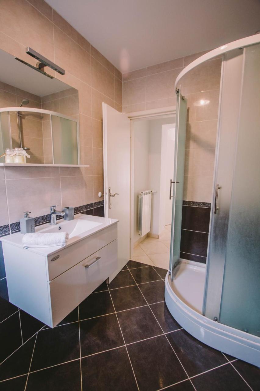 Apartments Jasna ポドストラナ エクステリア 写真
