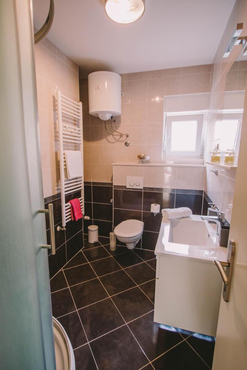 Apartments Jasna ポドストラナ エクステリア 写真